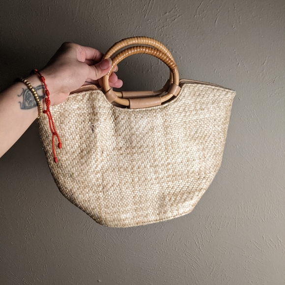 Handbags - Small rattan hand bag